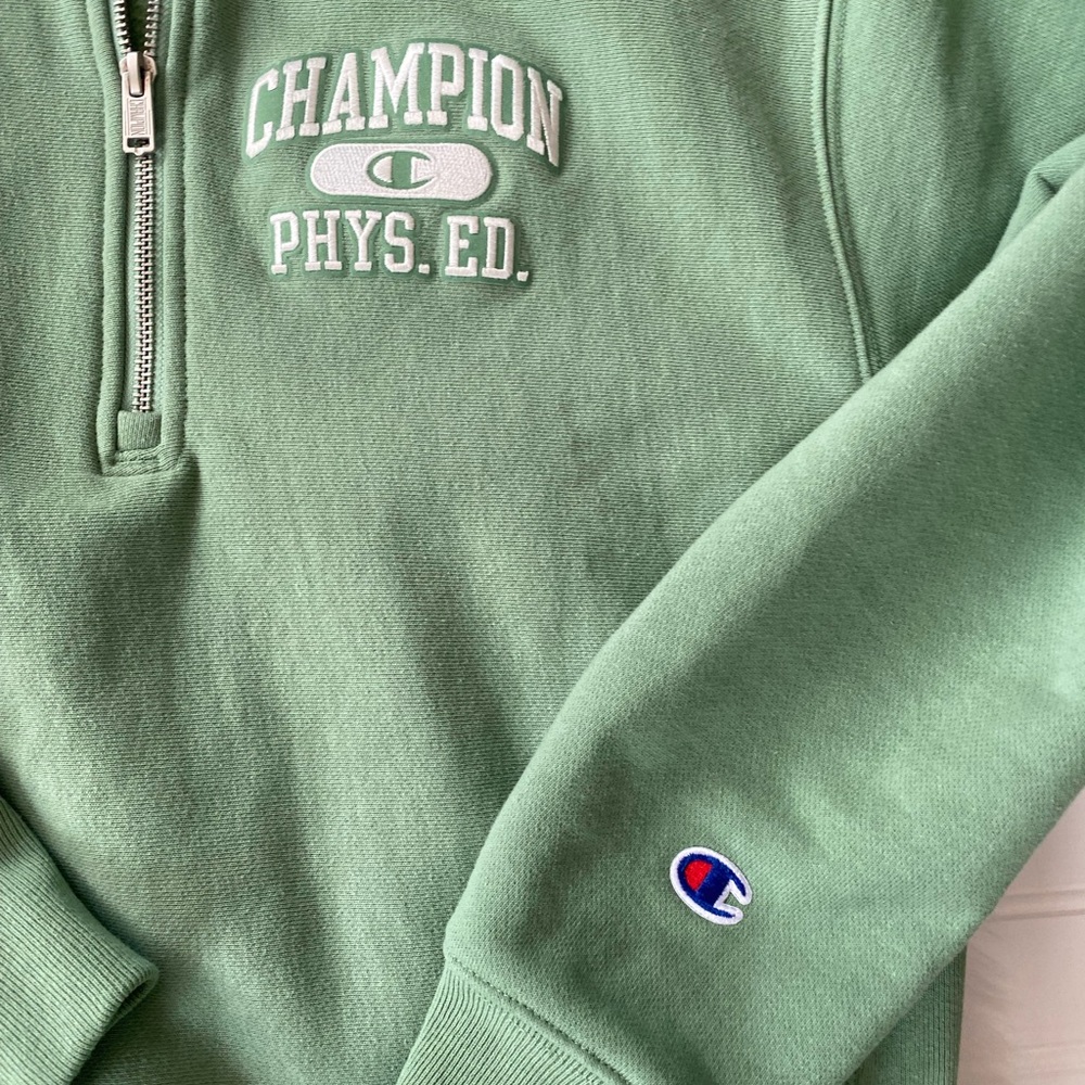Champion Pull Over - image 3